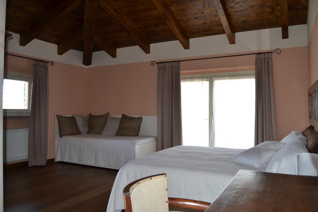 Agriturismo Costa Dei Platani 아키테르메 객실 사진